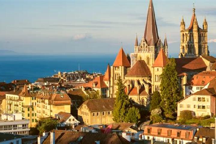 Layla, 32 — Escort in Le Vaud, Switzerland