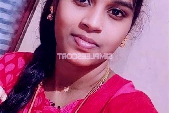 Layla, 32 — Escort in Miryalaguda, India