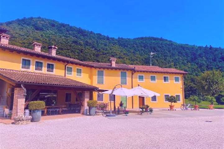 Layla, 32 — Escort in Piverone, Italy