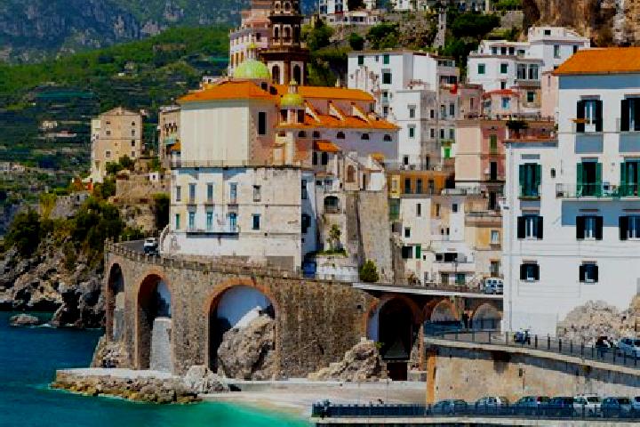 Layla, 32 — Escort in Taleggio, Italy