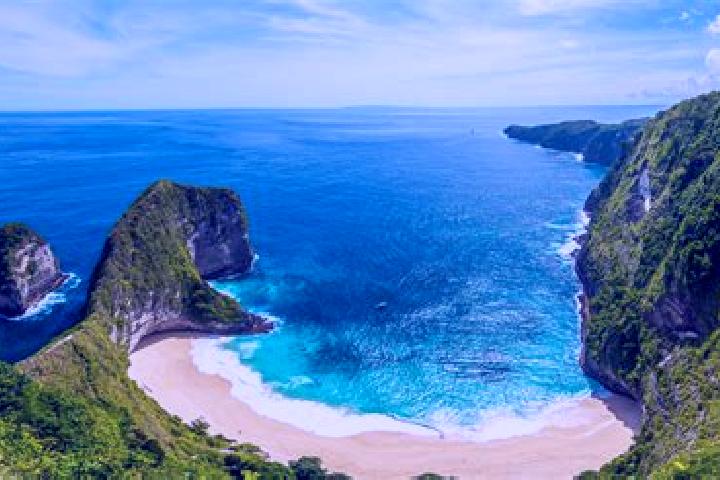 Layla, 32 — Escort in Tuaneten, Indonesia
