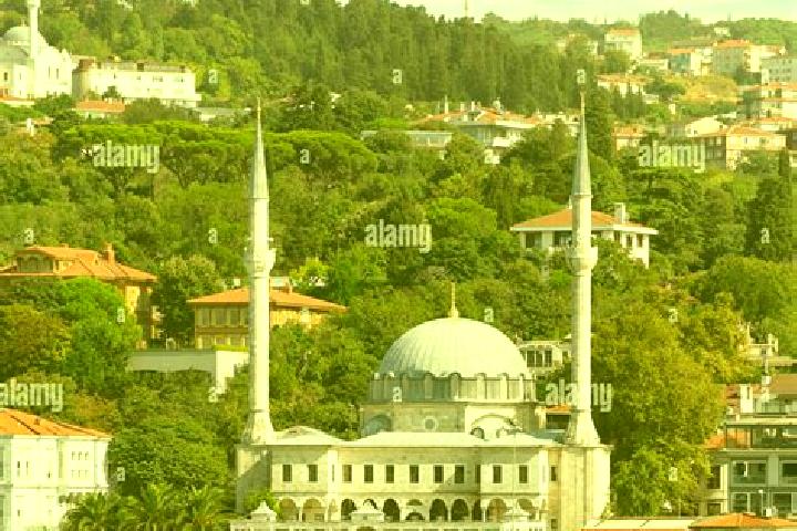 Layla, 33 — Escort in Beylerbeyi, Turkey