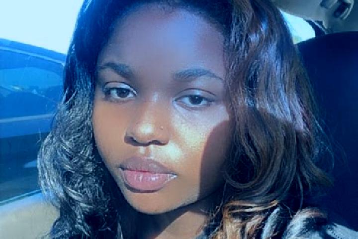 Layla, 33 — Escort in Claflin, United States