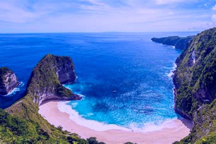 Layla, 33 — Escort in Kanugrahan, Indonesia