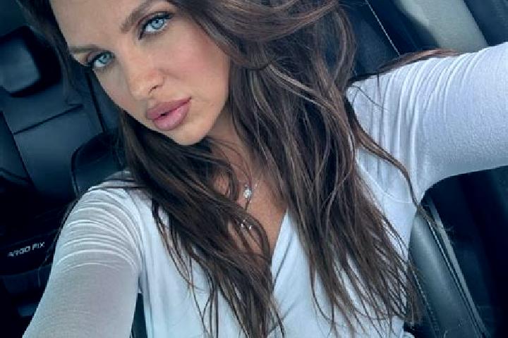 Layla, 33 — Escort in Klyuchevsk, Russia