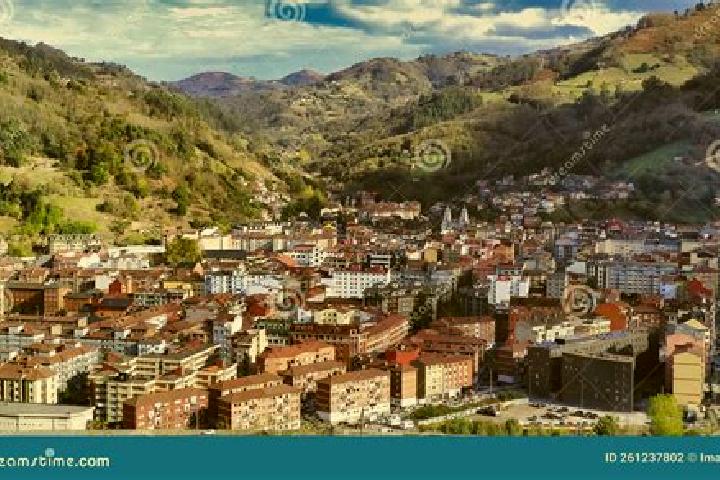 Layla, 33 — Escort in Mieres, Spain