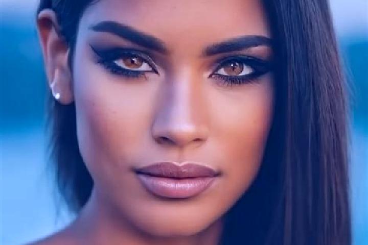 Layla, 34, a black hazel-eyed latina companion based in Osorhei. Offering Massage, Girlfriend Experience, Overnight, Party Girl. Available for incall and out...