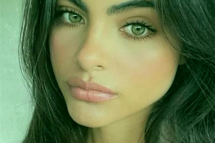 Layla, 34, a brunette dark-eyed middle eastern companion based in Banobarez. Offering Roleplay, GFE, CIM, Deep French Kissing. Available for incall and outca...