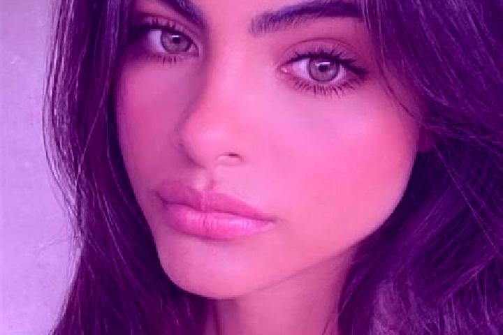 Layla, 34, a chestnut hazel-eyed indian companion based in Seupakat. Offering Deep French Kissing, GFE, Dinner Date. Available for incall and outcall, day an...