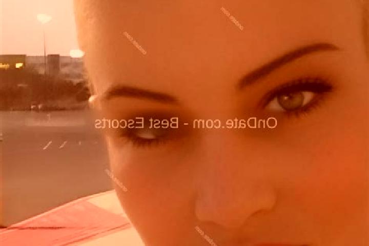 Layla, 34 — Escort in Loniowa, Poland