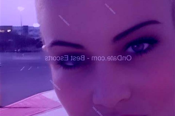 Layla, 34 — Escort in Mathis, United States