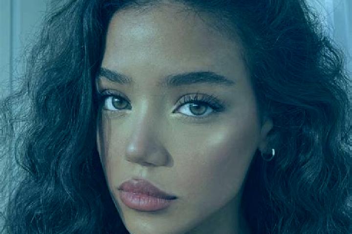 Layla, 35, a black brown-eyed caucasian companion based in Aokokro. Offering GFE, 69. Available for incall and outcall, day and evening dates.