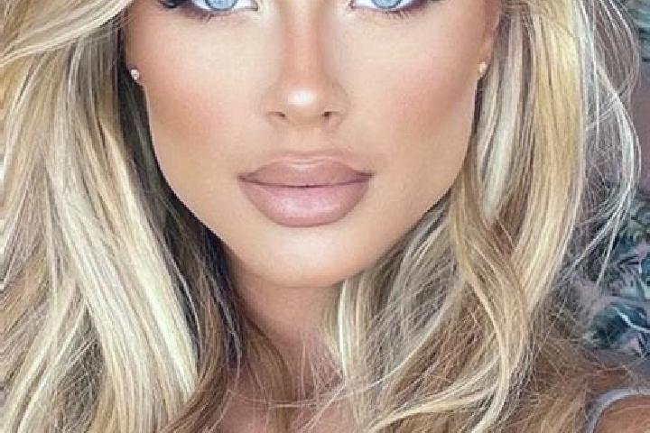 Layla, 35, a blonde blue-eyed latina companion based in Moodiesburn. Offering Couples, A-Level, Striptease, Tantra. Available for incall and outcall, overnig...