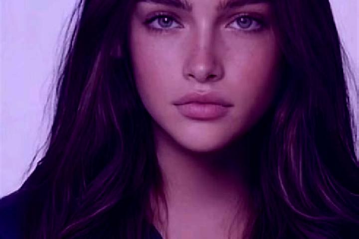 Layla, 35, a brunette amber-eyed caucasian companion based in Koceni. Offering Girlfriend Experience, Erotic Massage, Travel Companion, OWO. Available for in...