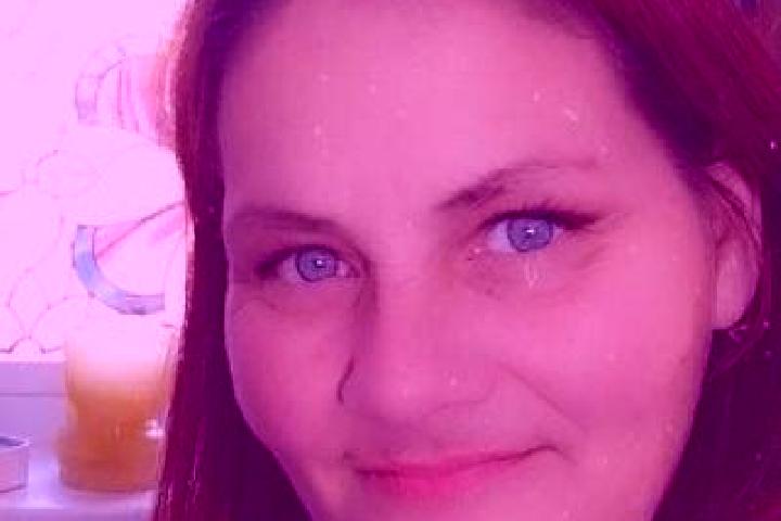 Layla, 35, a red grey-eyed indian companion based in Allai. Offering Duos, GFE, Striptease, 69. Available for incall and outcall, day and evening dates.