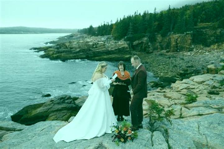 Layla, 35 — Escort in Acadia, Canada