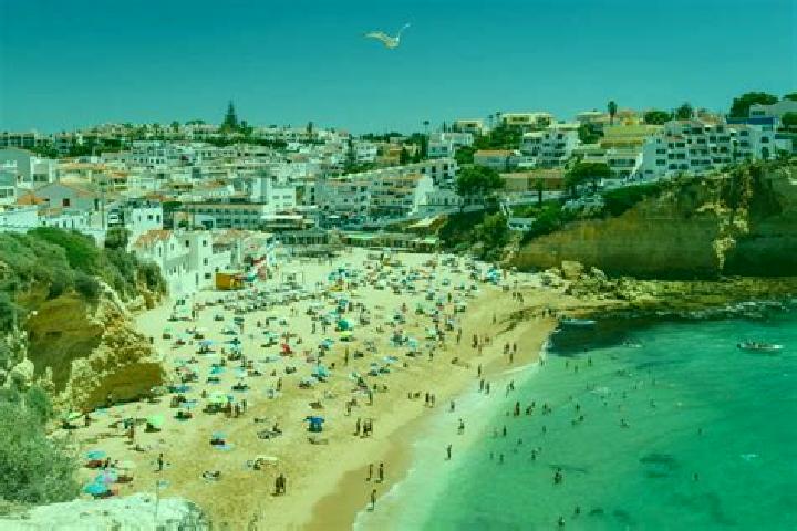 Layla, 35 — Escort in Carvoeiro, Portugal