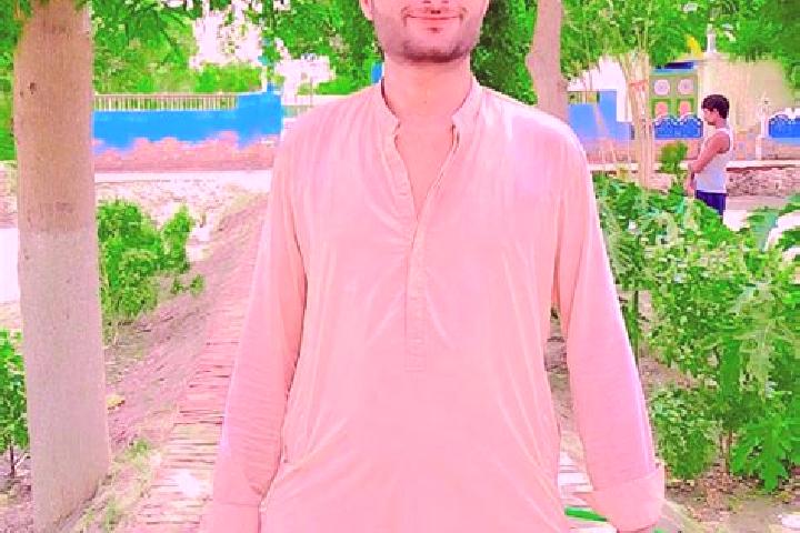 Layla, 35 — Escort in Dera Allahyar, Pakistan