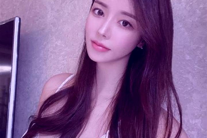 Layla, 35 — Escort in Nagwol, South Korea