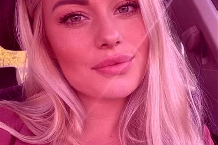 Layla, 36, a blonde hazel-eyed asian companion based in Renxian. Offering Erotic Massage, Couples, Overnight, Dinner Date. Available for incall and outcall, ...