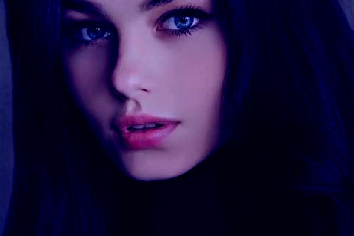Layla, 36, a brunette blue-eyed caucasian companion based in Kenyon. Offering Travel Companion, Striptease, Massage. Available for incall and outcall, overni...