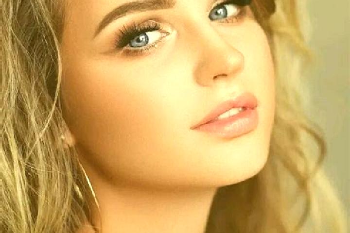 Layla, 36, a dark blonde blue-eyed mediterranean companion based in Tuliman. Offering Party Girl, Girlfriend Experience, OWO, BDSM, 69. Available for incall ...