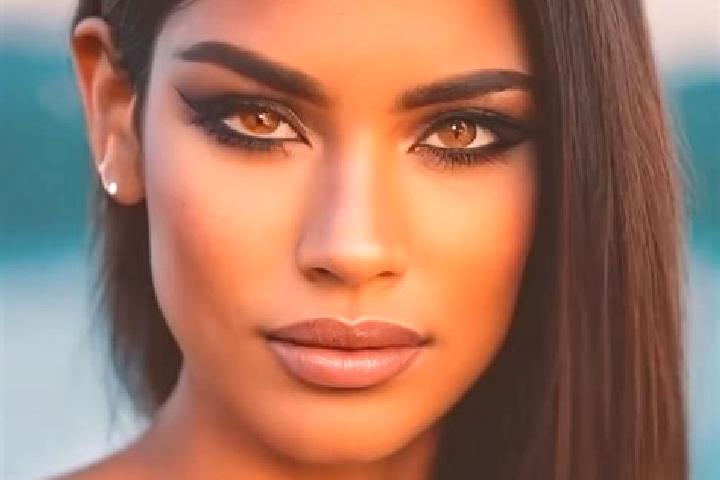 Layla, 36, a dark blonde dark-eyed latina companion based in Las Huacas. Offering Deep French Kissing, OWO, Tantra, GFE. Available for incall and outcall, da...
