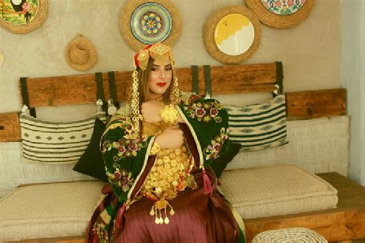Layla, 36 — Escort in Beni Kheddache, Tunisia