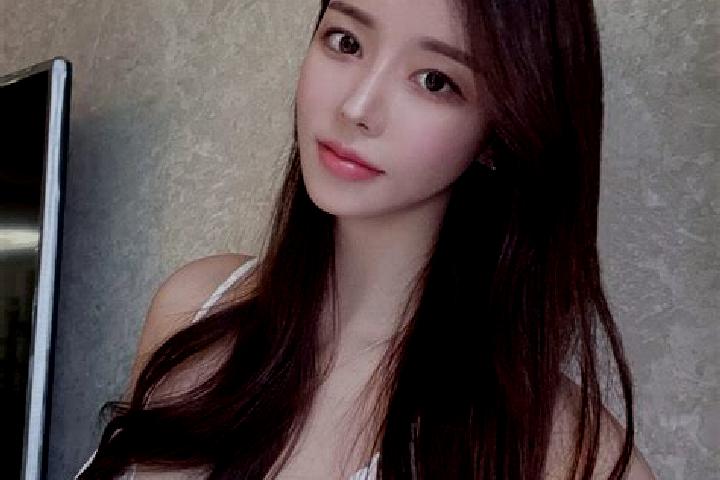 Layla, 36 — Escort in Langjiu, China