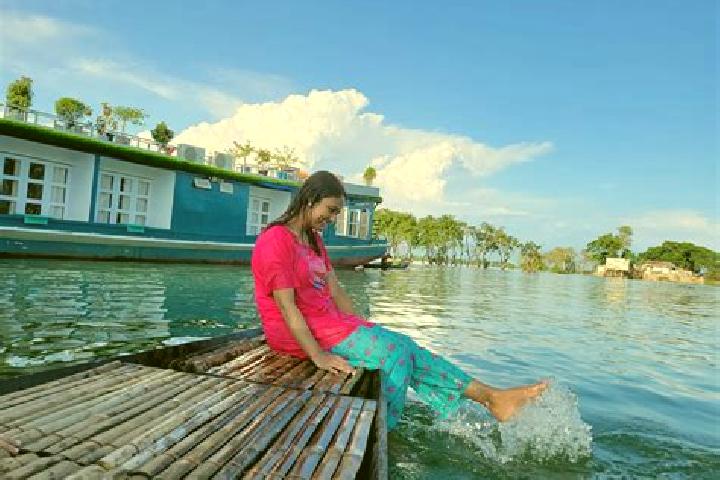 Layla, 36 — Escort in Sunamganj, Bangladesh