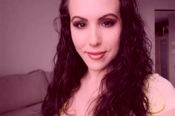 Layla, 37, a black grey-eyed european companion based in Sogndal. Offering OWO, CIM, Couples. Available for incall and outcall, day and evening dates.