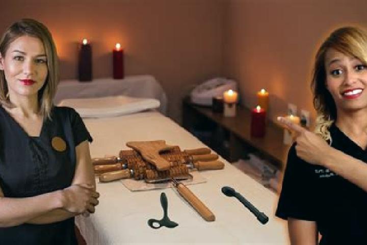 Layla, 37, a blonde brown-eyed caribbean companion based in Alpujarra. Offering Massage, Girlfriend Experience, Prostate Massage, Tantra, 69. Available for i...