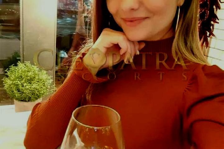 Layla, 37, a blonde grey-eyed mediterranean companion based in Khajoori Khas. Offering Party Girl, OWO, Roleplay, Dinner Date, Domination. Available for inca...