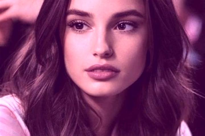 Layla, 37, a brunette brown-eyed middle eastern companion based in Kotvrdovice. Offering Striptease, 69, BDSM. Available for incall and outcall, day and even...