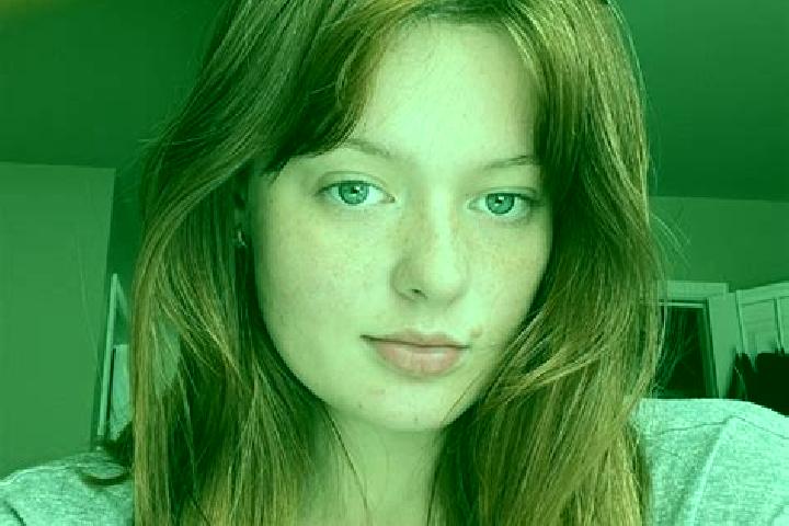 Layla, 37, a red grey-eyed european companion based in Albiano Magra. Offering Roleplay, CIM, Deep French Kissing, 69, Domination. Available for incall and o...