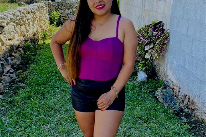 Layla, 37 — Escort in Buctzotz, Mexico