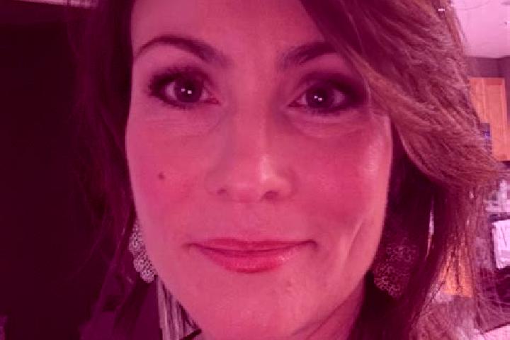 Layla, 37 — Escort in Canyon Meadows, Canada