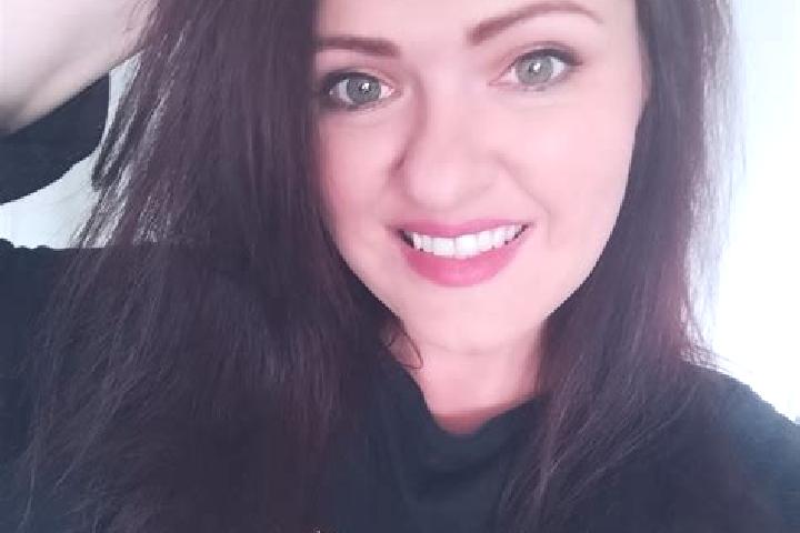 Layla, 37 — Escort in Mimon, Czech Republic