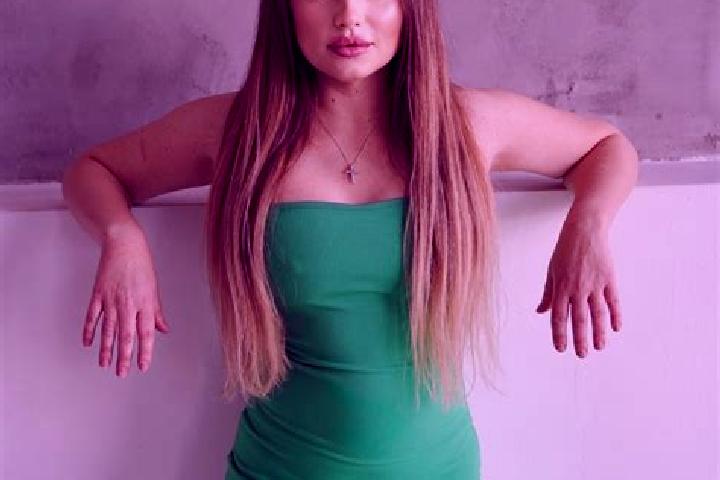Layla, 37 — Escort in Neplachovice, Czech Republic