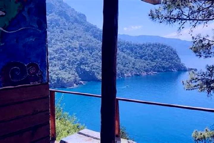 Layla, 37 — Escort in UEzuemlue, Turkey