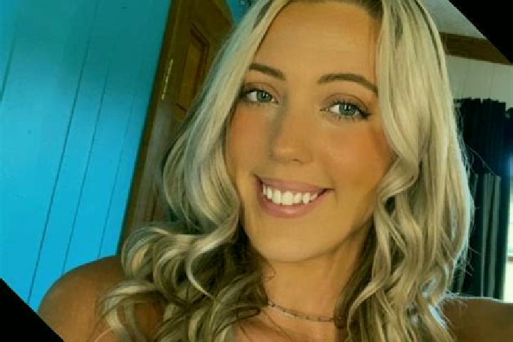 Layla, 37 — Escort in Wytheville, United States