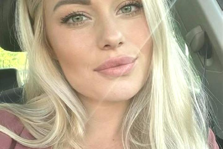 Layla, 38, a blonde hazel-eyed middle eastern companion based in Lobzenica. Offering Domination, Erotic Massage, Roleplay. Available for incall and outcall, ...