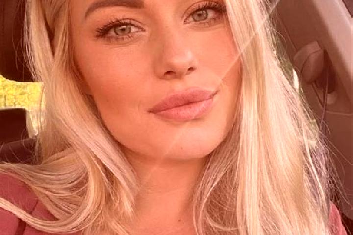 Layla, 38, a blonde hazel-eyed mixed companion based in Villa Ojo de Agua. Offering Couples, Party Girl, Roleplay, Dinner Date. Available for incall and outc...