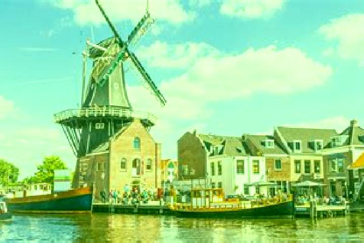 Layla, 38 — Escort in Haarlem, Netherlands