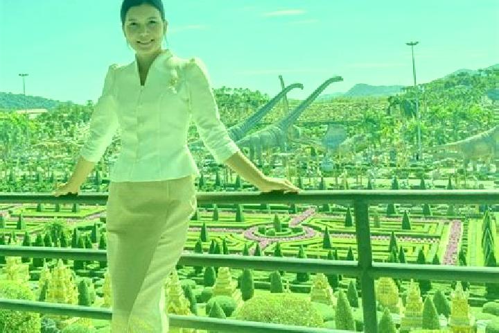 Layla, 38 — Escort in Si Khoraphum, Thailand