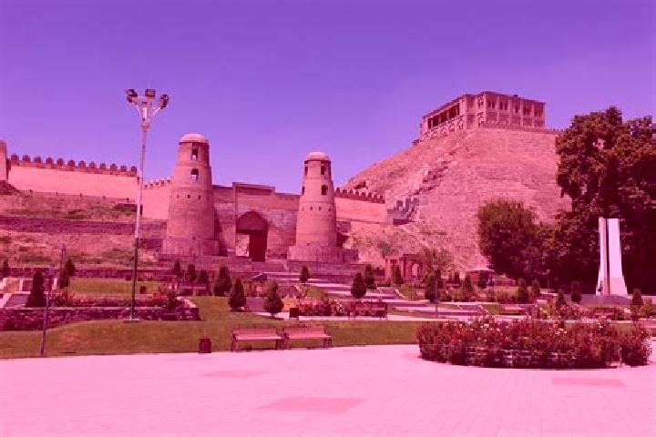 Layla, 38 — Escort in Vahdat, Tajikistan