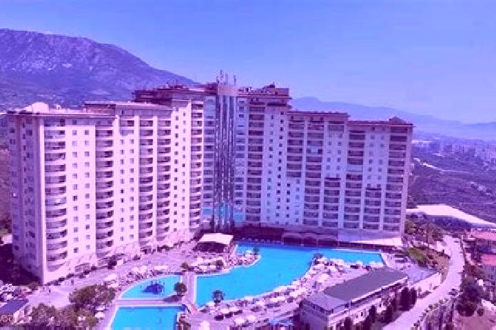 Layla, 38 — Escort in Yaylali, Turkey