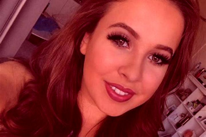 Layla, 39, a auburn dark-eyed middle eastern companion based in Tarascon-sur-Ariege. Offering Overnight, OWO, Domination. Available for incall and outcall, d...