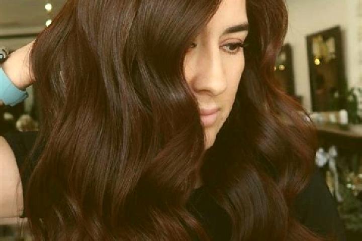 Layla, 39, a auburn dark-eyed mixed companion based in Amirdzhan. Offering A-Level, CIM, Massage. Available for incall and outcall, day and evening dates.