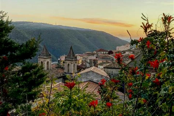 Layla, 39 — Escort in Nocera Terinese, Italy